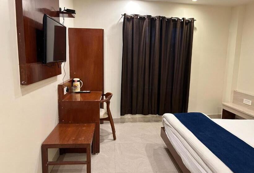 تختخواب و صبحانه Sapphire Inn By Asr Hospitality