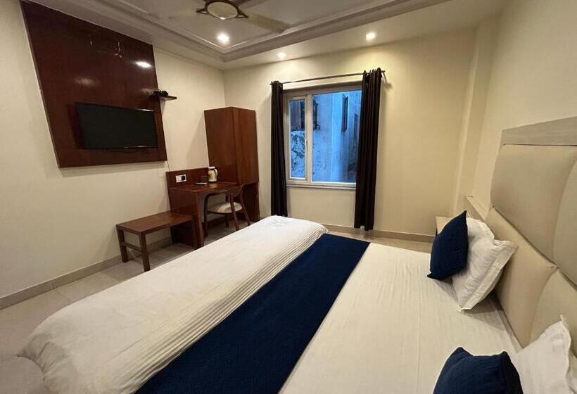 تختخواب و صبحانه Sapphire Inn By Asr Hospitality