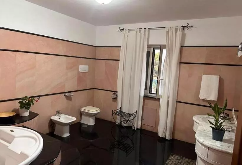 تختخواب و صبحانه Villa Garden
