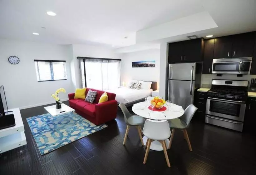 Hotelli Downtown Cosmopolitan Residences