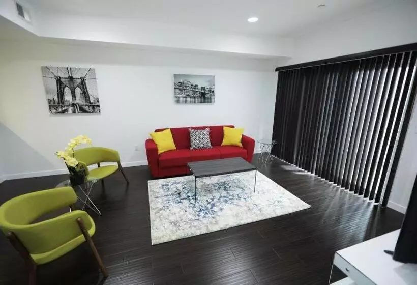 Hotelli Downtown Cosmopolitan Residences