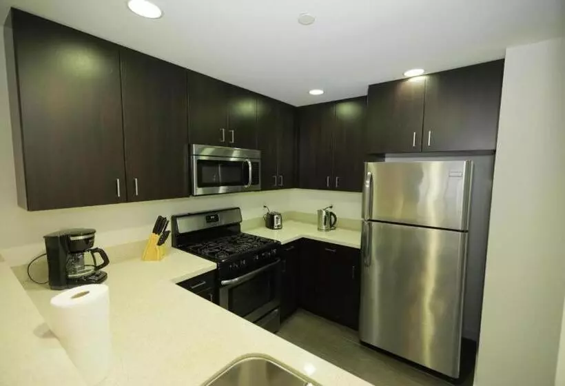 Hotelli Downtown Cosmopolitan Residences