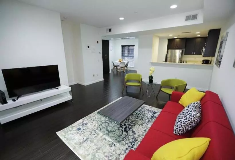 Hotelli Downtown Cosmopolitan Residences