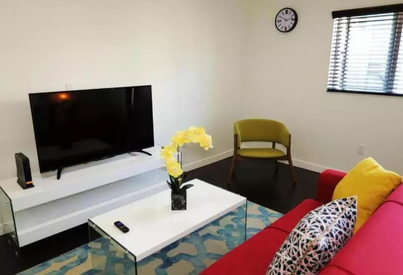 Hotelli Downtown Cosmopolitan Residences