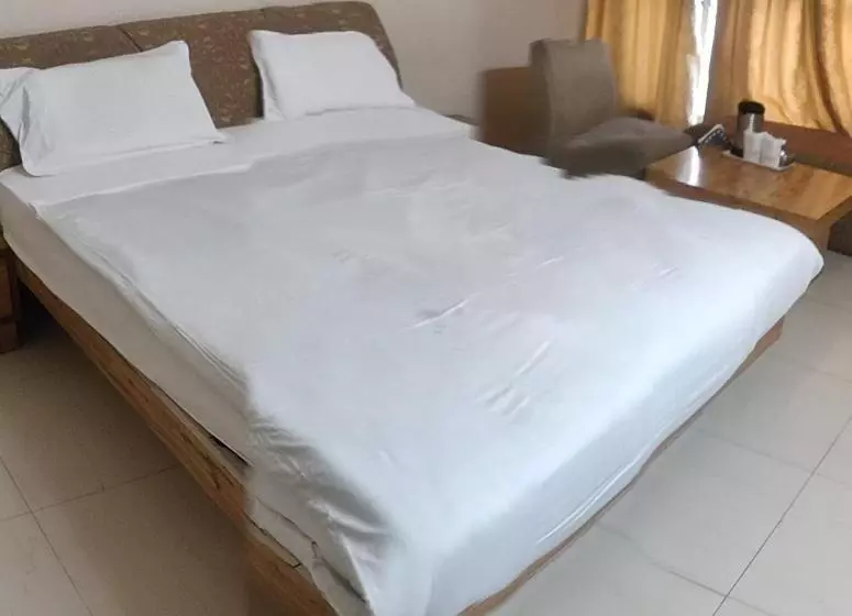 Hotelli Gomti Nandan Palace