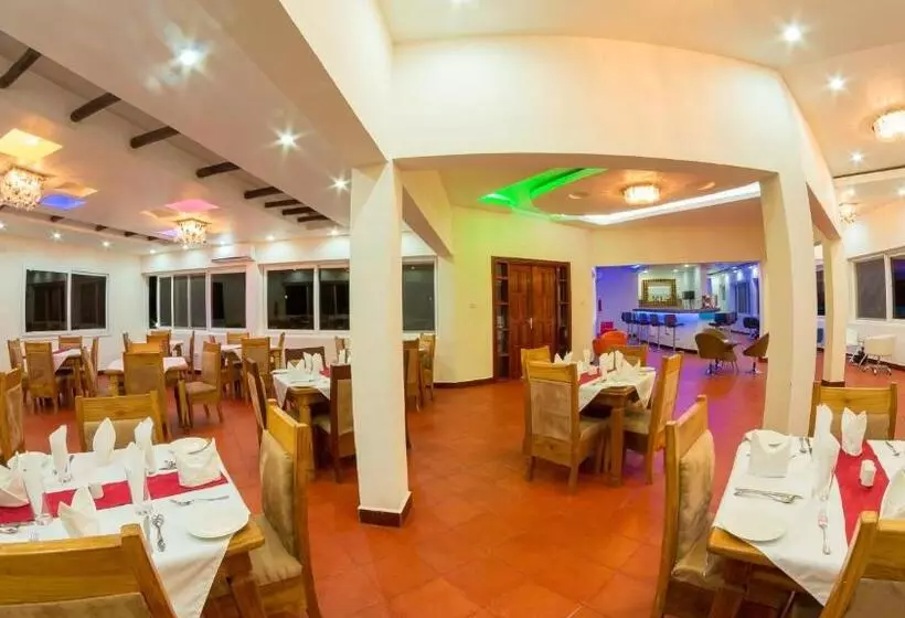 ホテル Ngonga Beach Resort