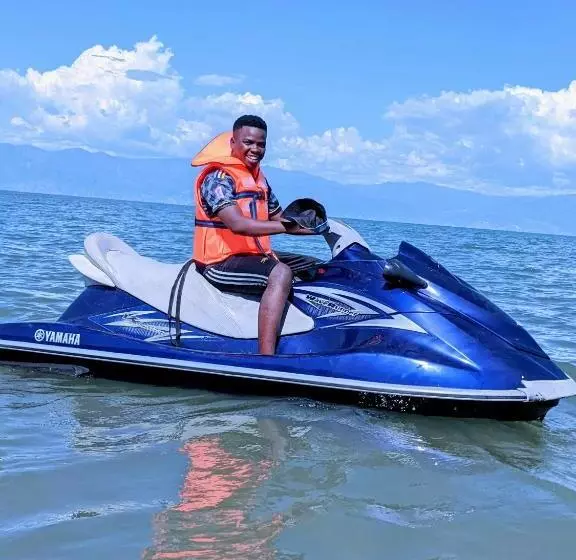 ホテル Ngonga Beach Resort