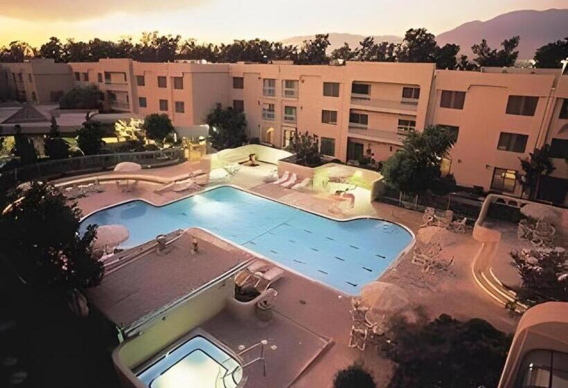 בית מלון כפרי Ontario Gateway