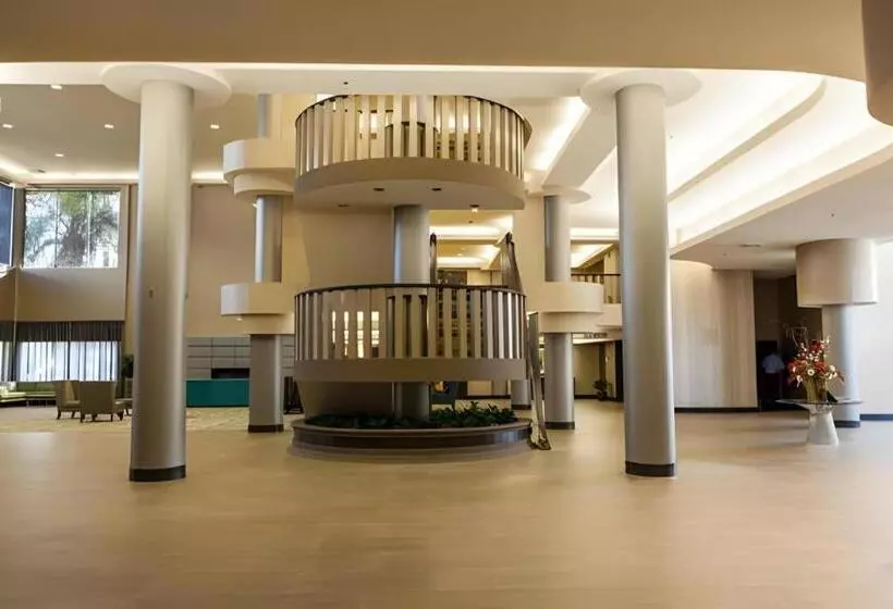 Hotelli Ontario Gateway