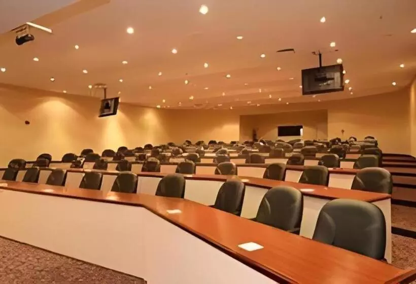 Hotelli Ontario Gateway