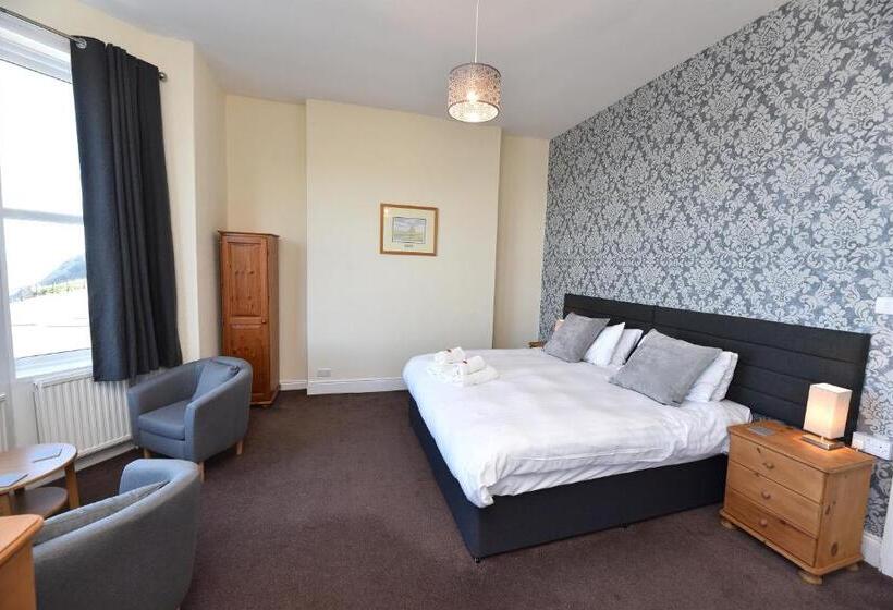 Отель Phoenix Court