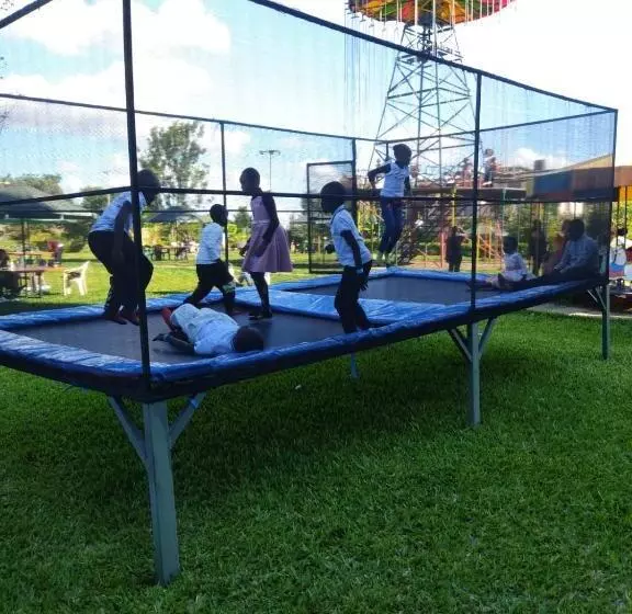 هتل Sunstar Resort Thika