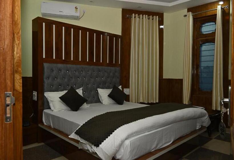 Hotel Suvidha