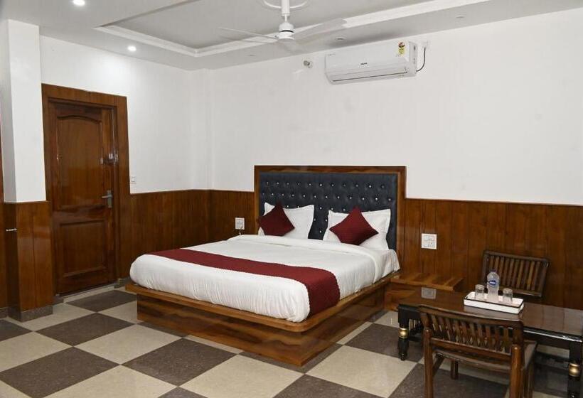 Hotel Suvidha