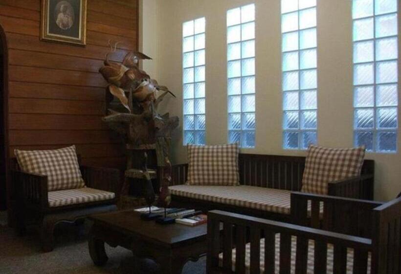 Otel Wake Up At Muang Kao Boutique