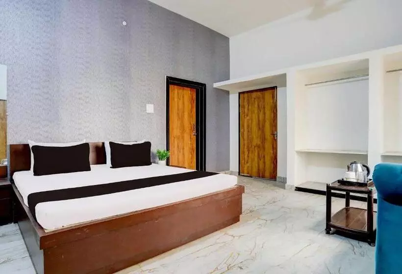 Hotelli O Tulsi Palace