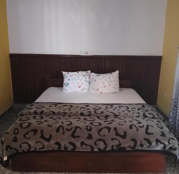 膳宿费 Lucia Guest House Lungi