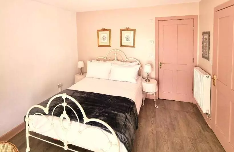 ペンション Oak Tree Rooms Ltd