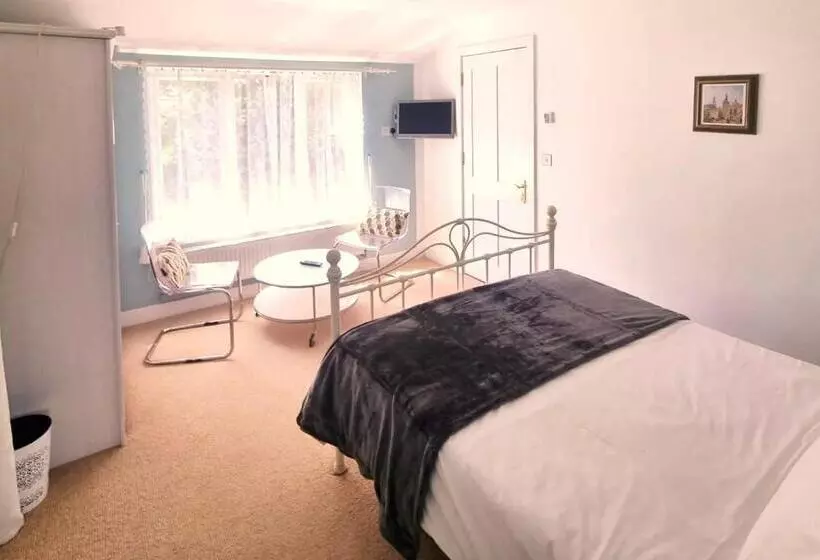 ペンション Oak Tree Rooms Ltd