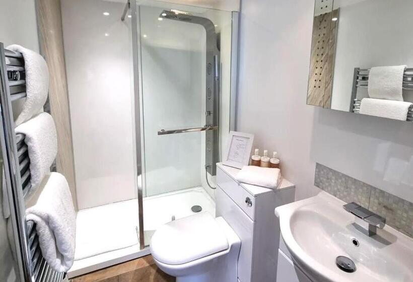 펜션 Oak Tree Rooms Ltd