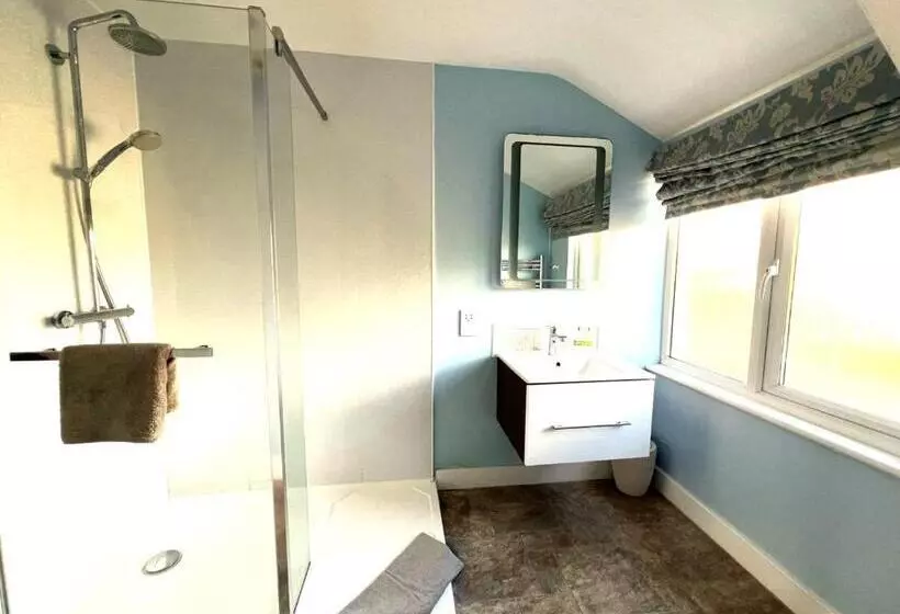 ペンション Oak Tree Rooms Ltd