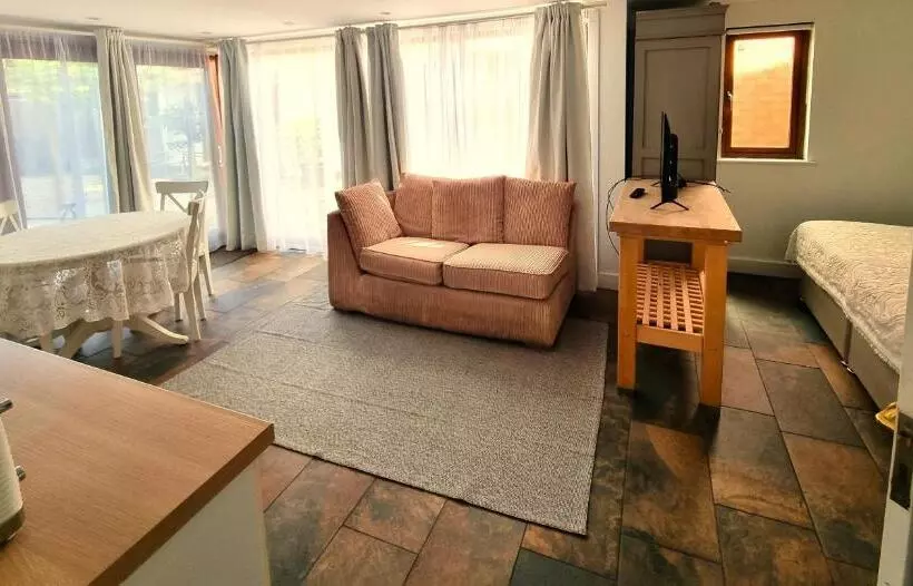 ペンション Oak Tree Rooms Ltd