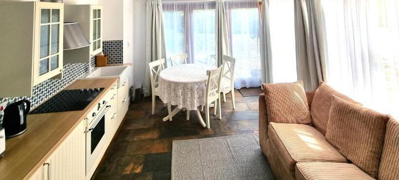 펜션 Oak Tree Rooms Ltd