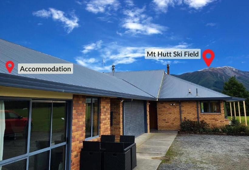 פנסיון Paddock To Hutt