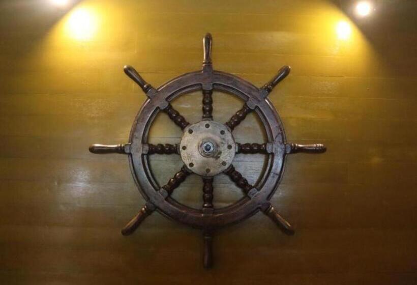 Primus Hotel And Resort