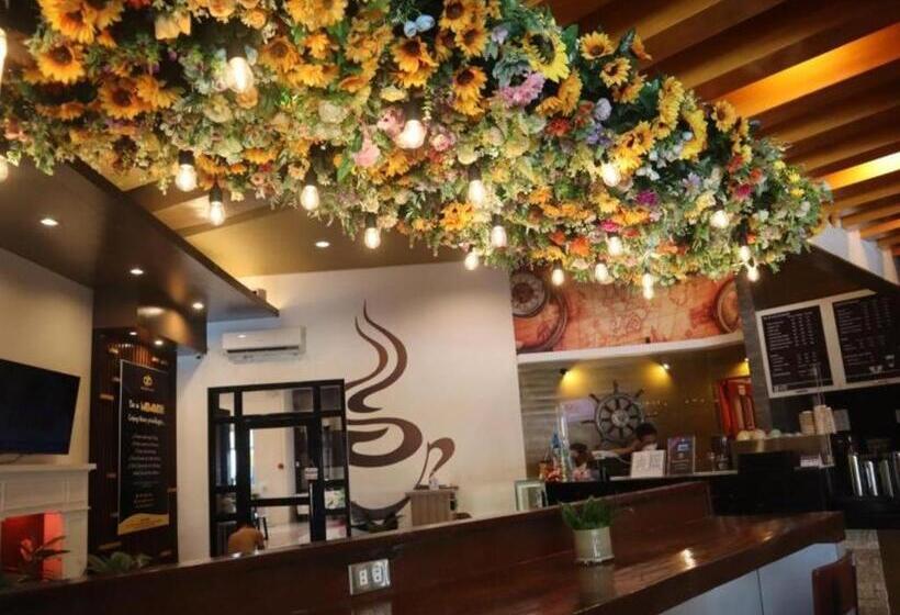 Primus Hotel And Resort