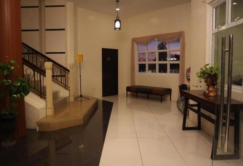 Primus Hotel And Resort