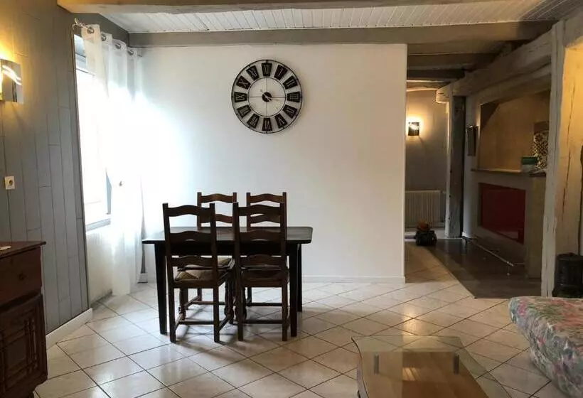 Aamiaismajoitus (B&B) Aux Berges Du Doubs