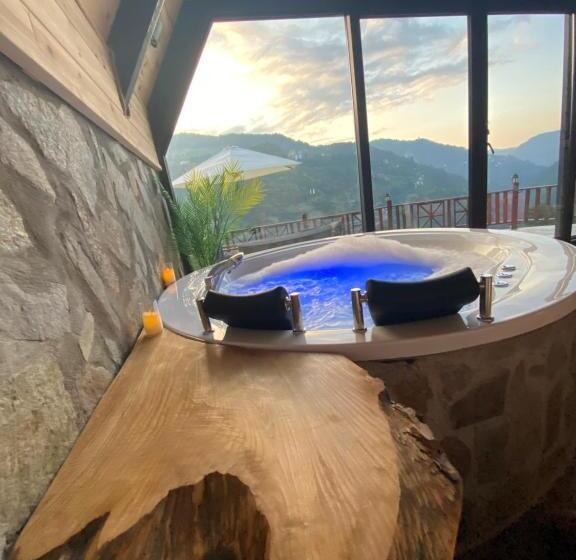 مبيت وإفطار Bukrasuitbungalow