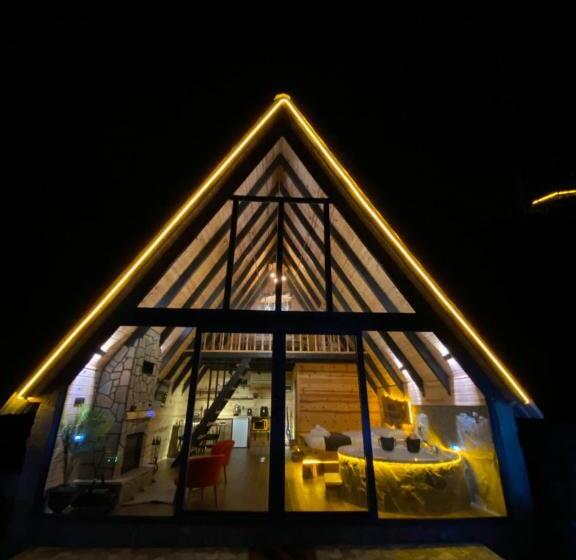 مبيت وإفطار Bukrasuitbungalow