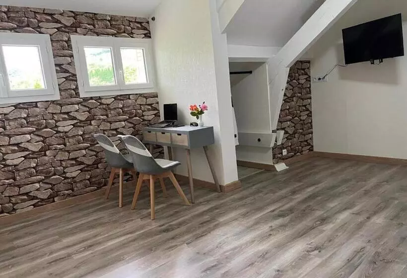 ベッドアンドブレックファースト La Maison De Tina