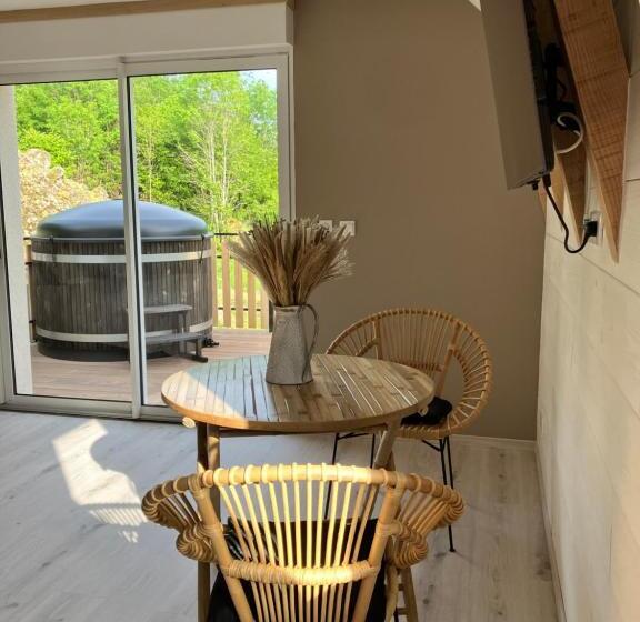 مبيت وإفطار La Puy Mary