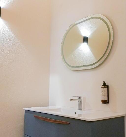 تختخواب و صبحانه Rooftop Parthenopeo Contemporary Rooms