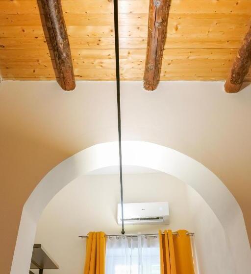 تختخواب و صبحانه Rooftop Parthenopeo Contemporary Rooms