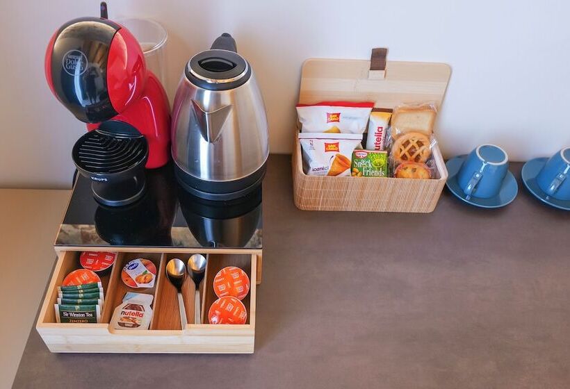 تختخواب و صبحانه Rooftop Parthenopeo Contemporary Rooms