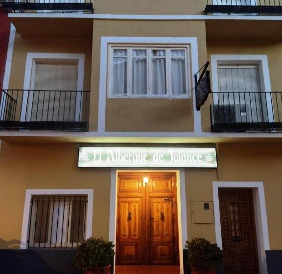 El Albergue De Jalance