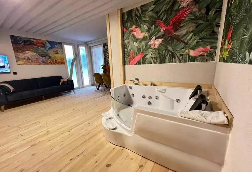 Hotelli Ayder Vip River