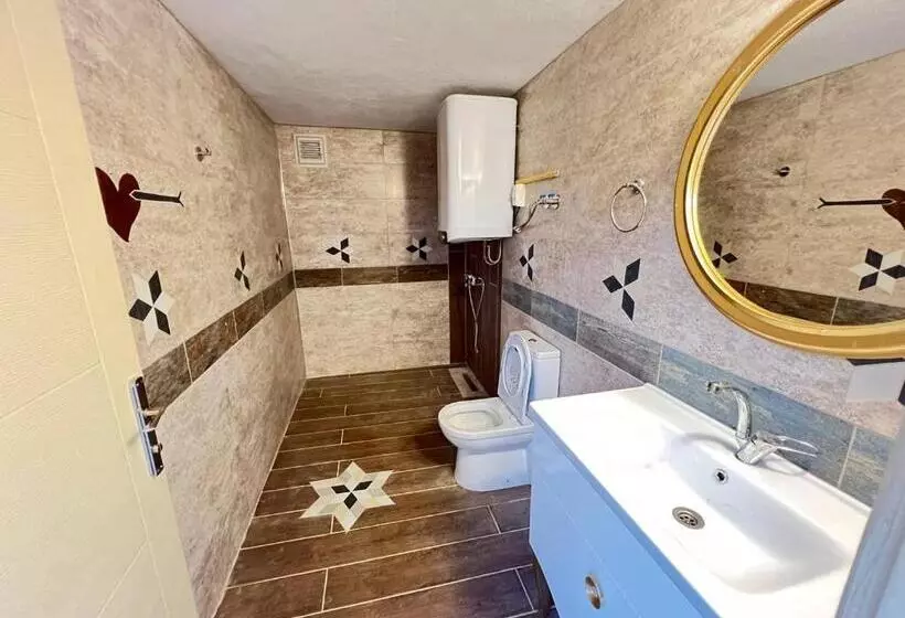 Hotelli Ayder Vip River