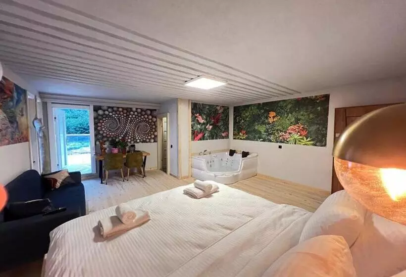 Hotelli Ayder Vip River