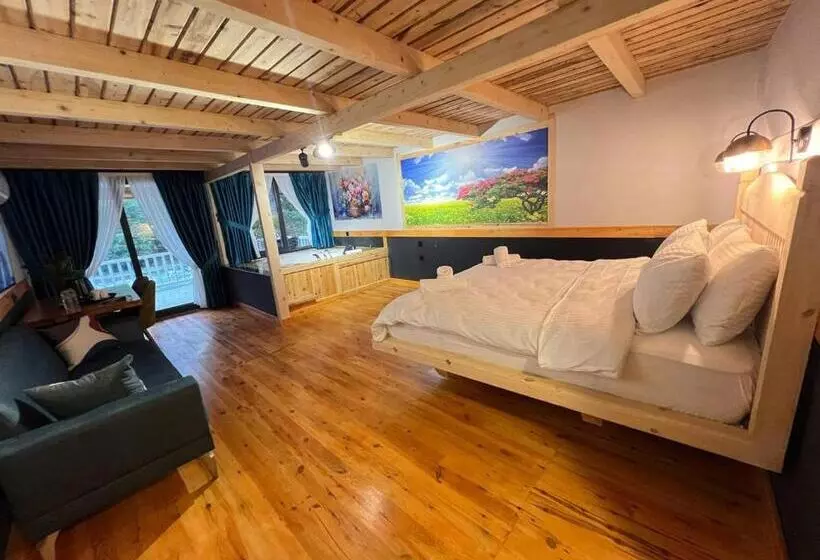 Hotelli Ayder Vip River