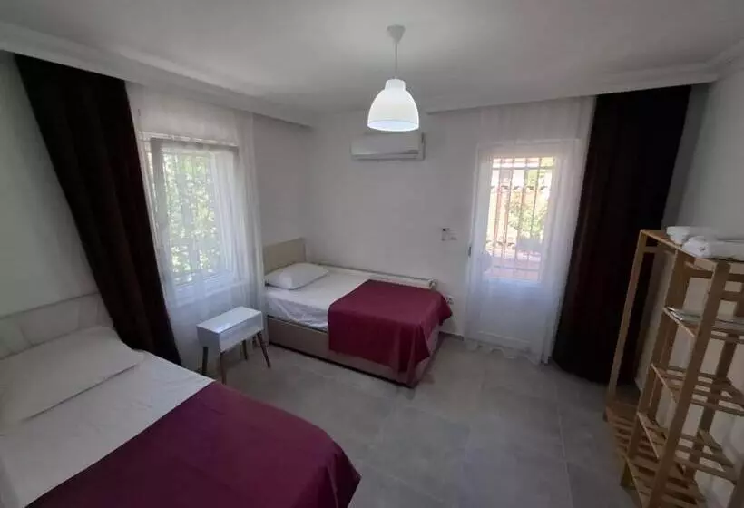 Hotelli Evim Palace ören