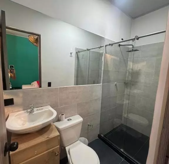 هتل Kasa 5ta Frente Al Estadio