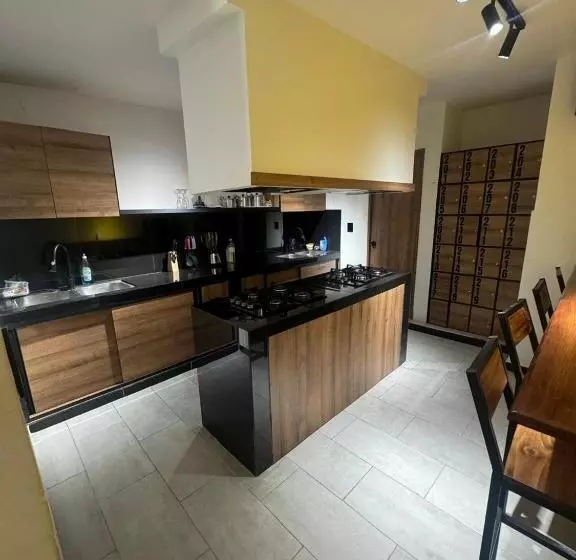 هتل Kasa 5ta Frente Al Estadio