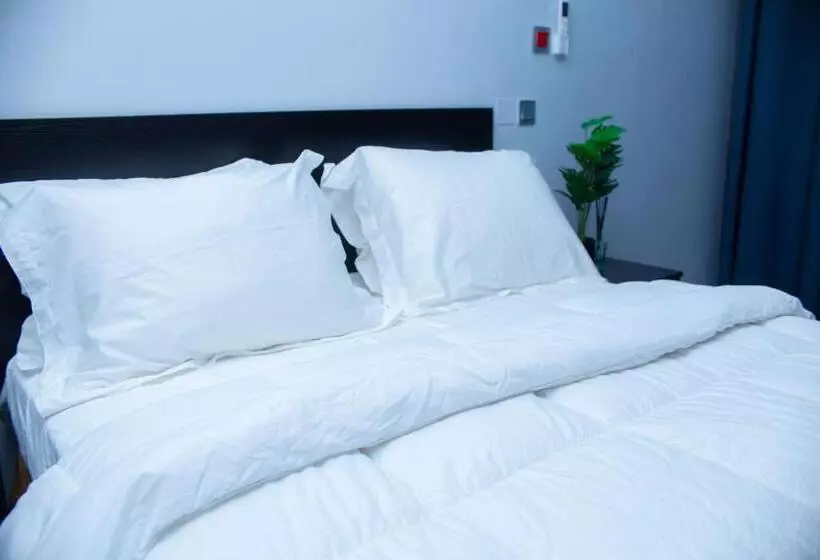 Hotelli L57 Suites