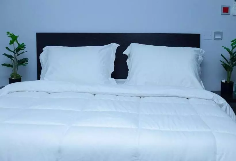 Hotelli L57 Suites