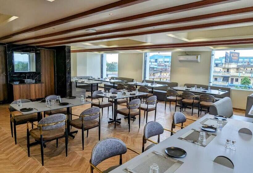 酒店 Majestic By Nxtjen Hospitality